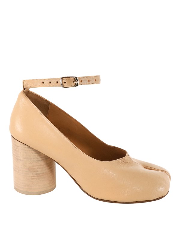 Maison Margiela: court shoes - Tabi slingback