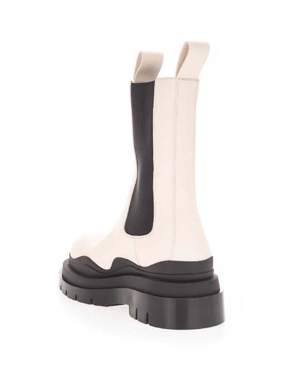 BOTTEGA VENETA白ブーツ