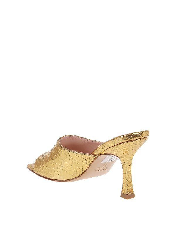iKRIX Anna F.: sandals - Golden python print sandals