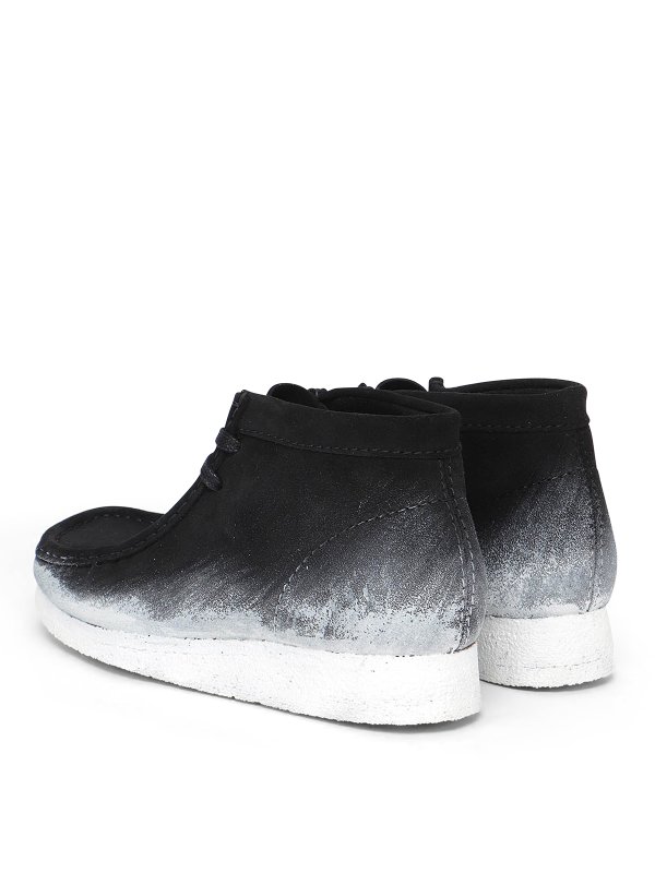 iKRIX CLARKS: ブーティー - アンクルブーツ - Wallabee