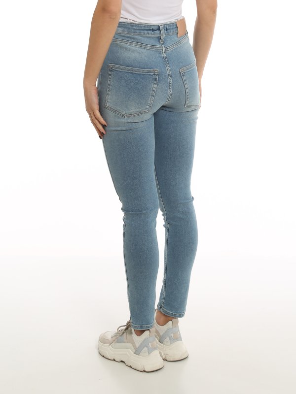 スキニージーンズ - ライトウォッシュ shop online: TWINSET