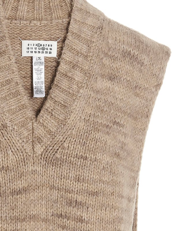 Mantella in alpaca shop online: Maison Margiela