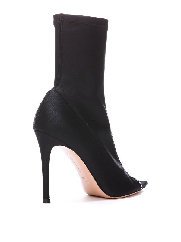 アンクルブーツ - 黒 shop online: Gianvito Rossi