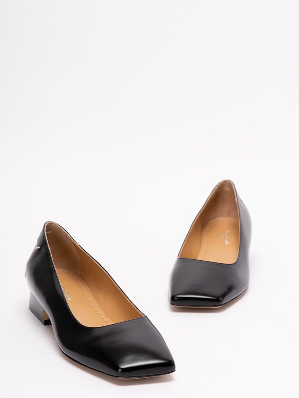 Leather flats shop online: Maison Margiela