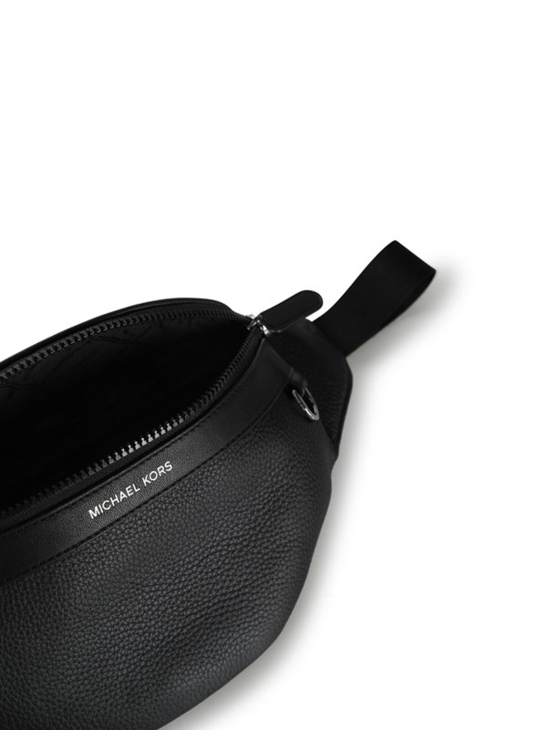 バックパック - 黒 shop online: MICHAEL KORS