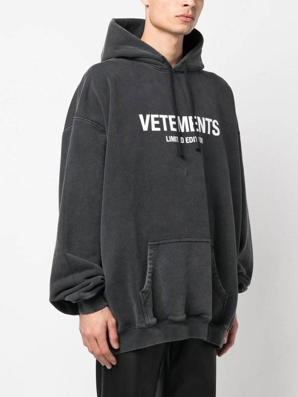 VETEMENTS limited edition スウェット