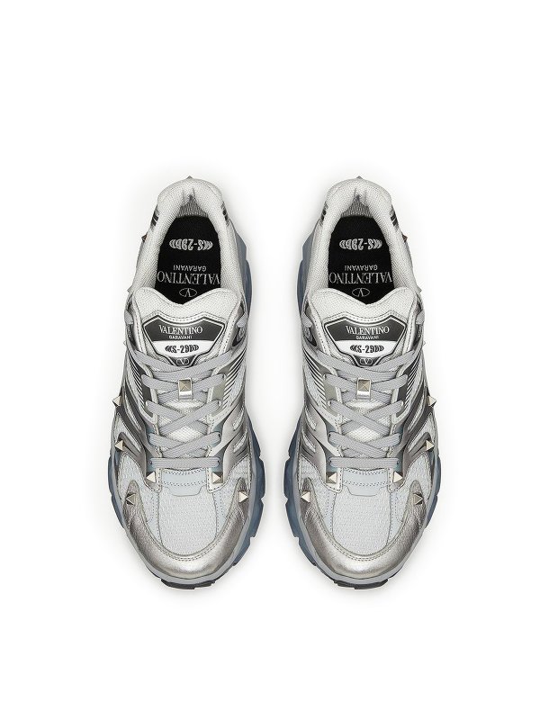 Trainers with contrasting details and studs shop online: VALENTINO GARAVANI