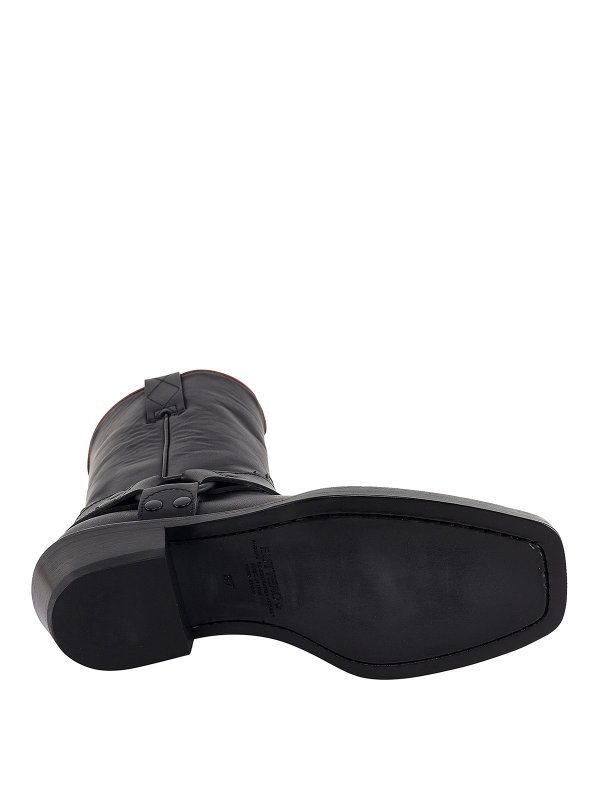 アンクルブーツ - 黒 shop online: BUTTERO