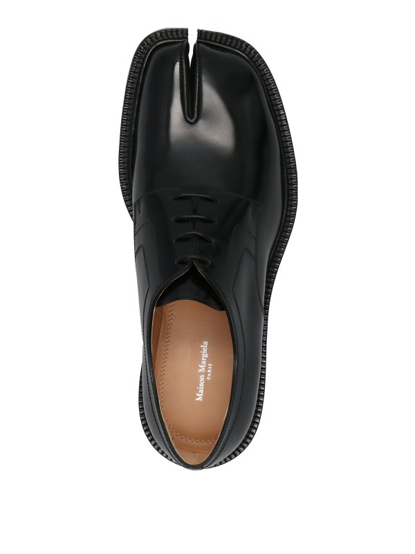 iKRIX Maison Margiela: lace-ups shoes - Tabi lace up shoes