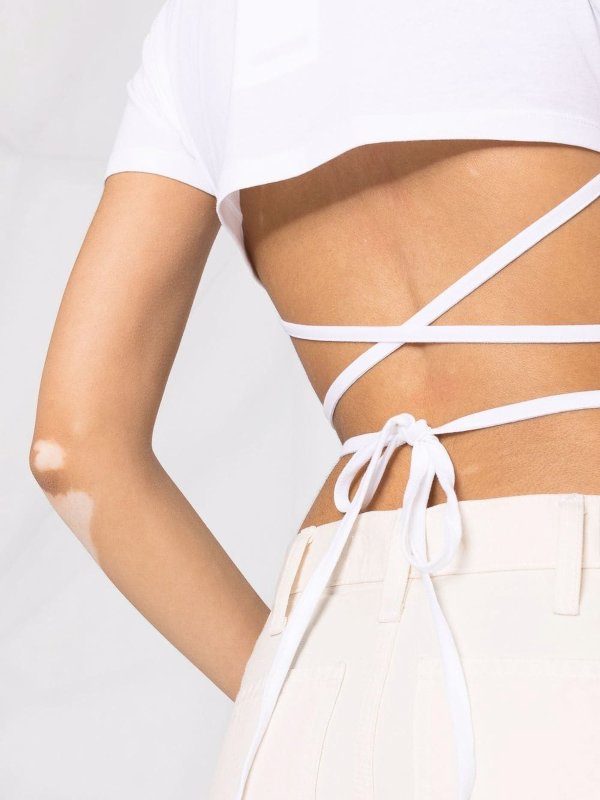 Top - Weiß shop online: JACQUEMUS