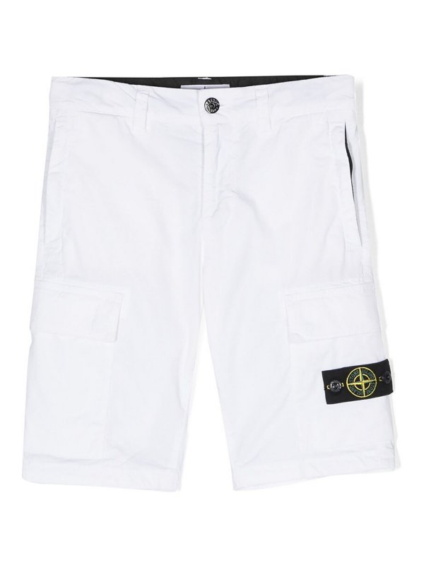 STONE ISLAND: pantaloni shorts - Shorts cargo con patch logo