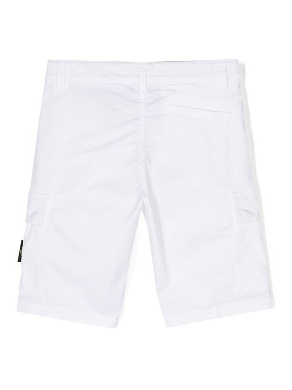 STONE ISLAND: pantaloni shorts online - Shorts cargo con patch logo