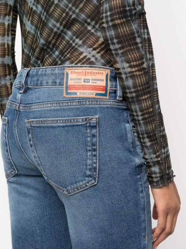 ストレートジーンズ shop online ストレートジーンズ - ライトウォッシュ