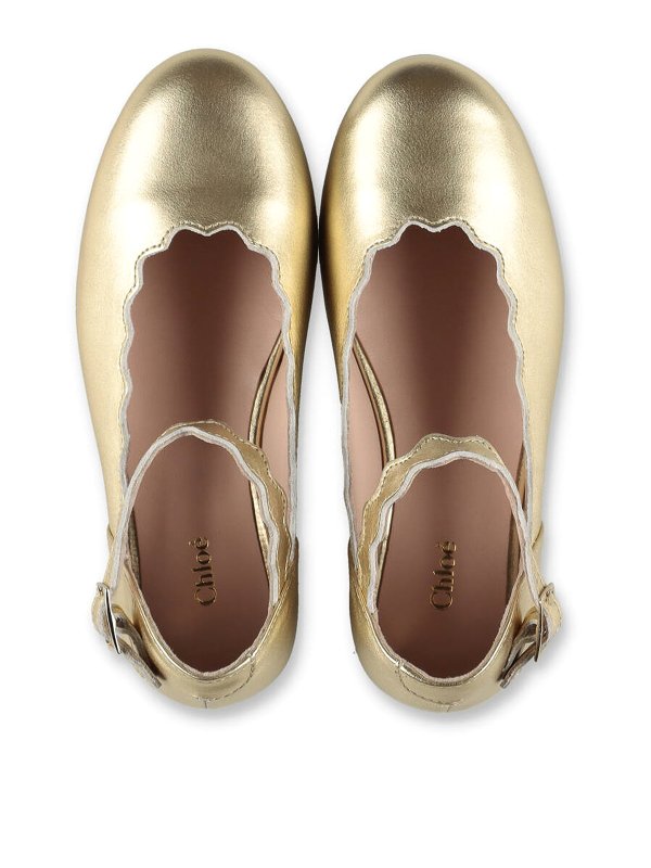 フラットシューズ - 金 shop online: CHLOE