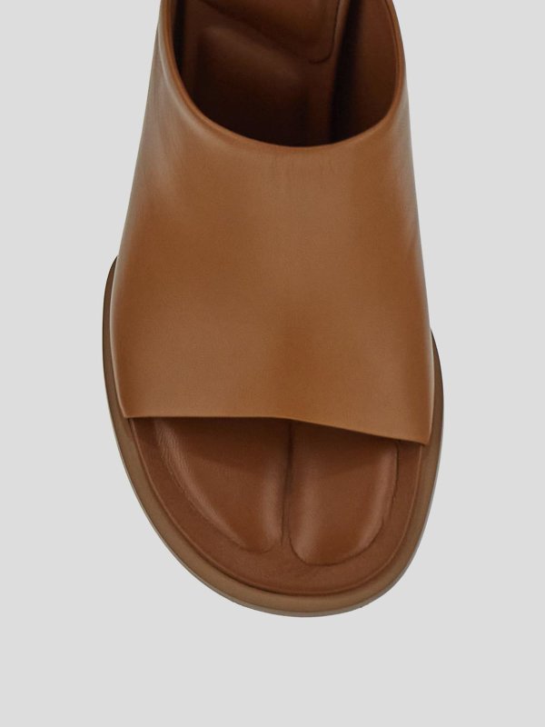 Mules shop online: JACQUEMUS