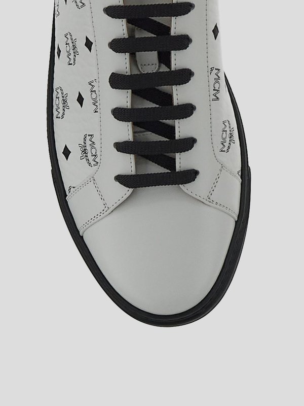 Sneakers shop online: MCM