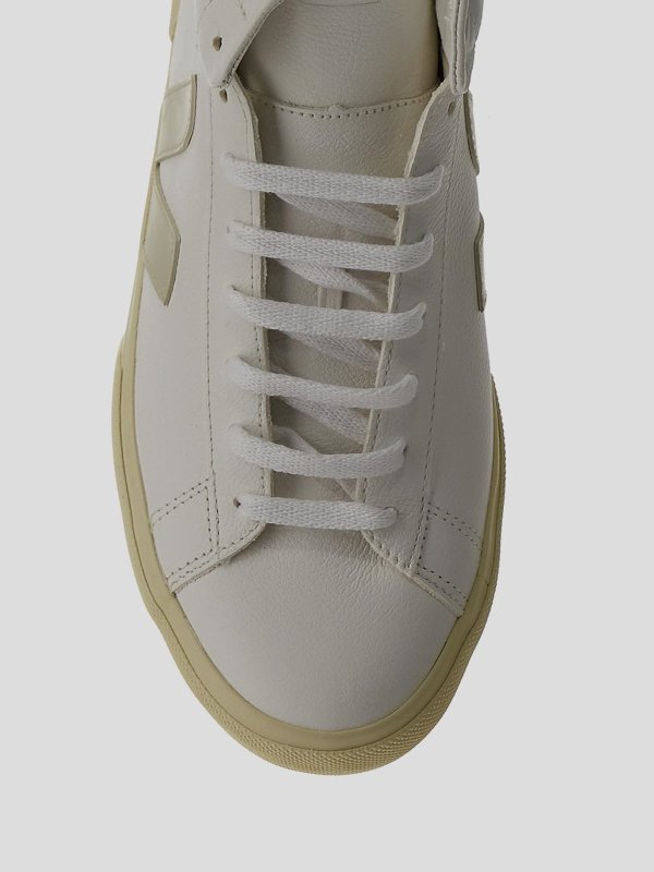 trainers shop online: VEJA