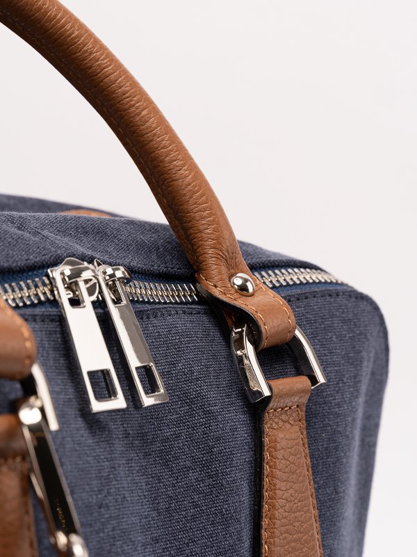 Shopper - Blau shop online: AVENUE67