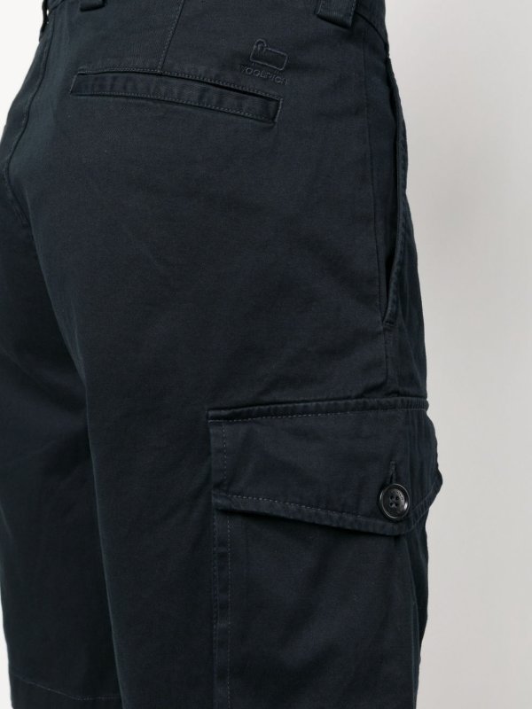 Cargo shorts shop online: WOOLRICH