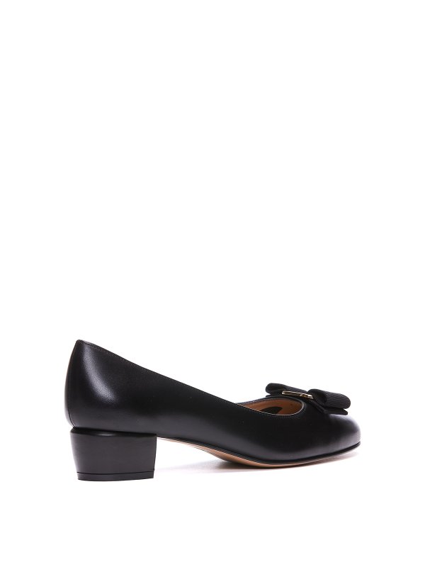 SALVATORE FERRAGAMO: Pumps online - Pumps - Schwarz