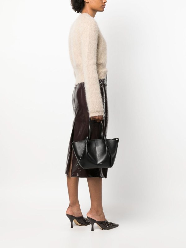 Shopper - Schwarz shop online: YUZEFI