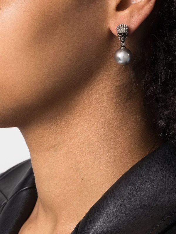 ALEXANDER MCQUEEN: Orecchini online - Orecchini con perle a teschio