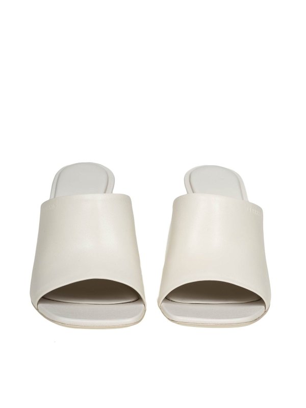 サンダル - 金 shop online: SALVATORE FERRAGAMO