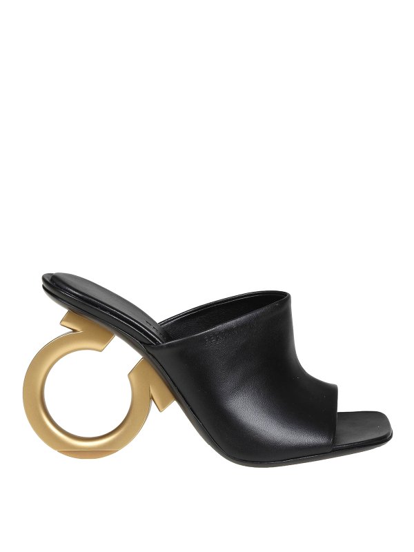 SALVATORE FERRAGAMO: サンダル - サンダル - 黒