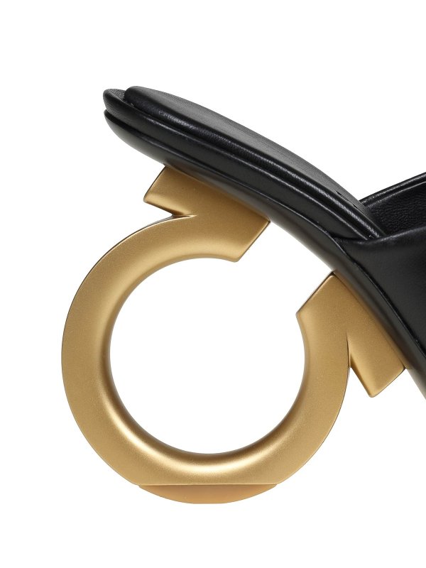 SALVATORE FERRAGAMO: サンダル online - サンダル - 黒