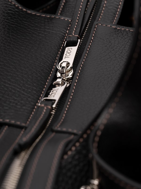 Medium leather bag with `t` pendant shop online: TOD