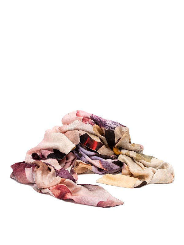 TALKING WALLS: scarves - scarve