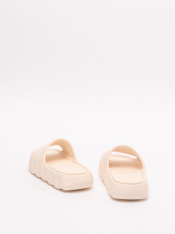 The Best Shops MONCLER: Chanclas de playa - Chanclas - Beis