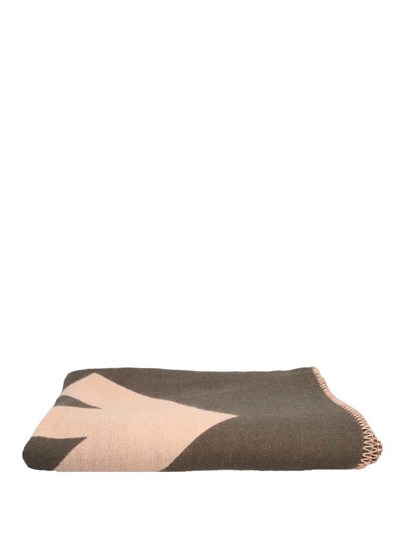 OFF-WHITE: homeware - arrow blanket