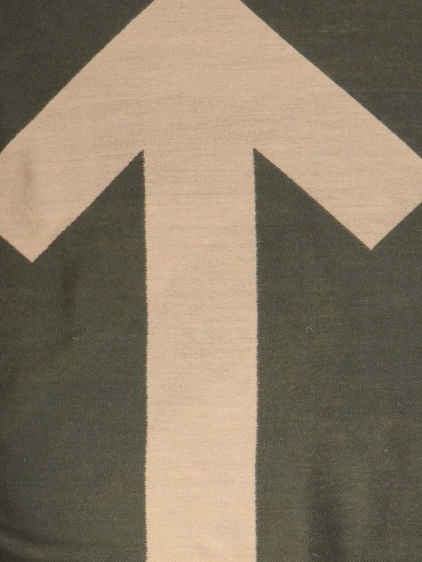 The Best Shops OFF-WHITE: homeware - arrow blanket