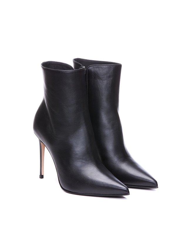 Booties shop online: Le Silla