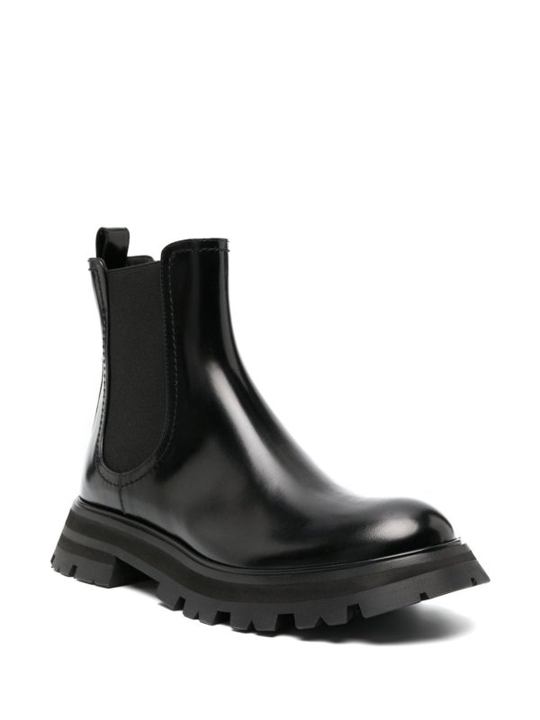 Chelsea shiny leather ankle boots shop online: ALEXANDER MCQUEEN