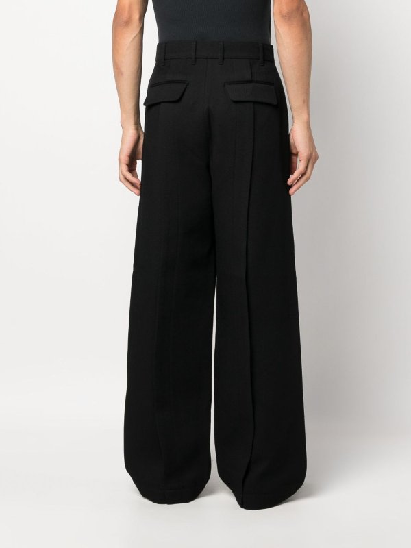 The Best Shops ANDERSSON BELL: Shorts - Shorts - Negro