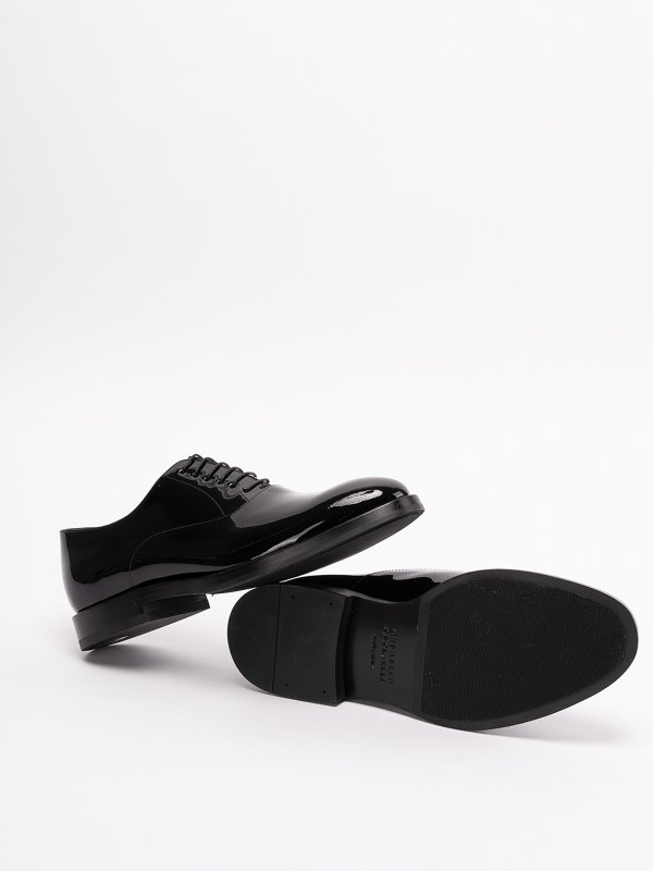 クラシックシューズ - 黒 shop online: BRUNELLO CUCINELLI
