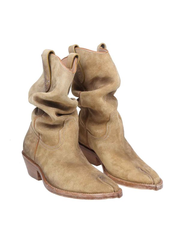 Maison Margiela: boots online - Maison margiela texan tabi boot in suede