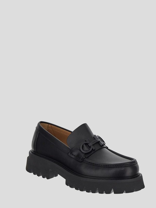 SALVATORE FERRAGAMO: フラットシューズ online - フラットシューズ - 黒