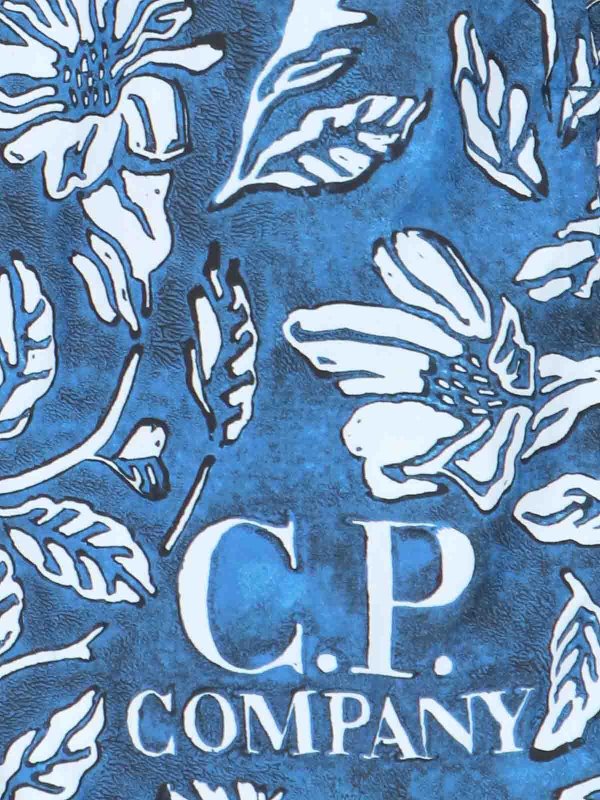 ショートパンツ - ブルー shop online: C.P. COMPANY