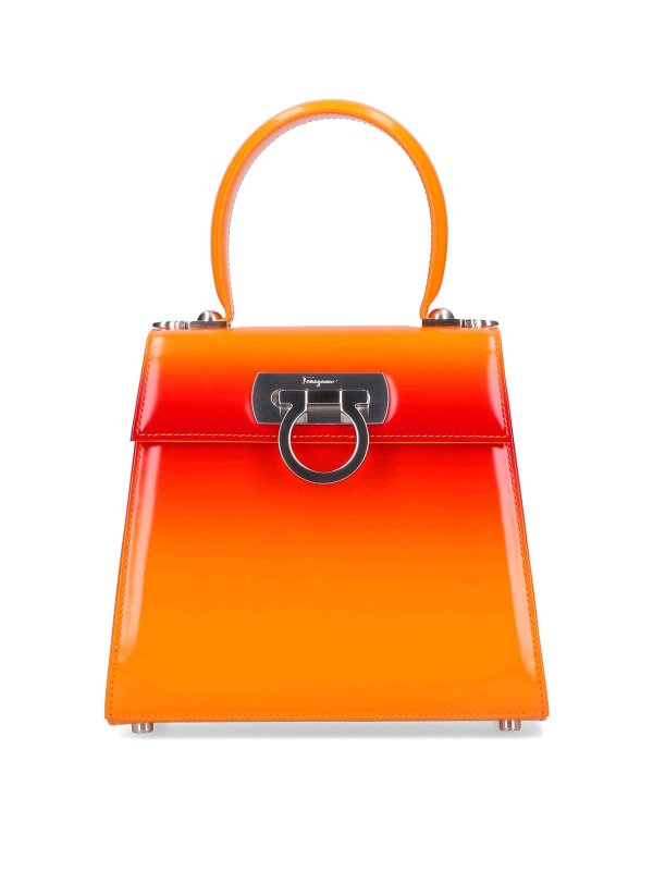 SALVATORE FERRAGAMO: クロスボディバッグ - クロスボディバッグ - オレンジ