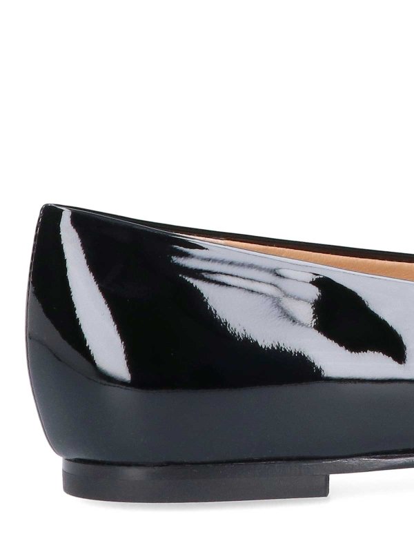 Ballerinas - Schwarz shop online: SALVATORE FERRAGAMO