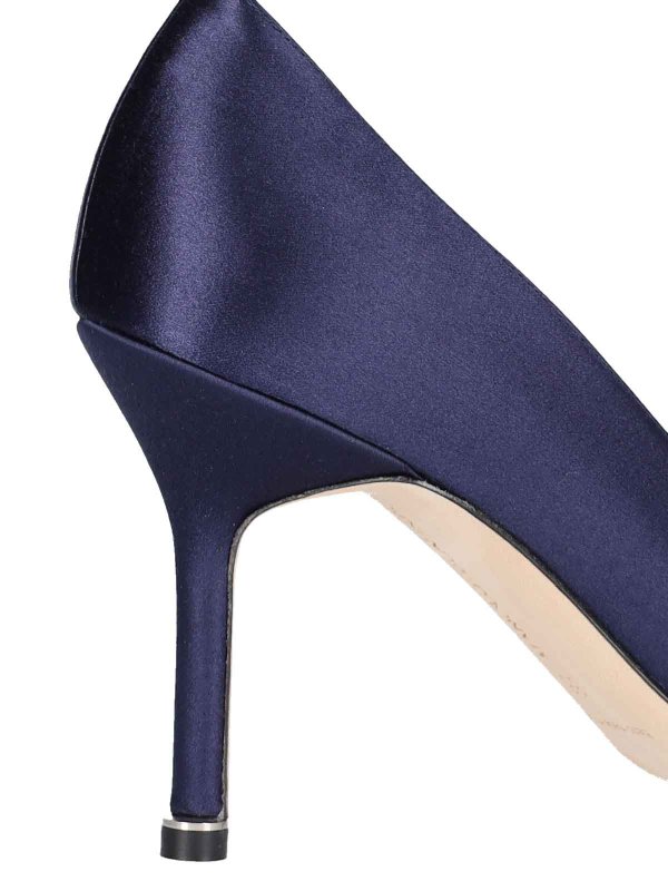 Pumps shop online: MANOLO BLAHNIK