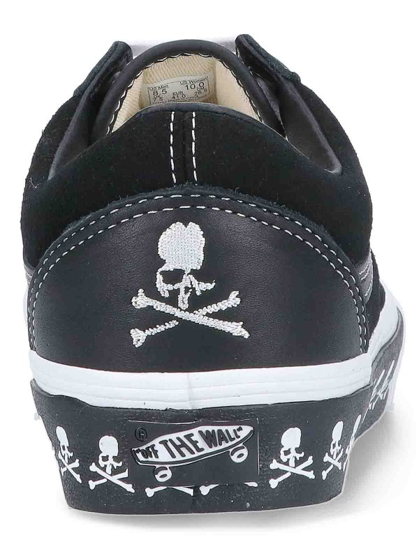 Sneakers shop online: VANS