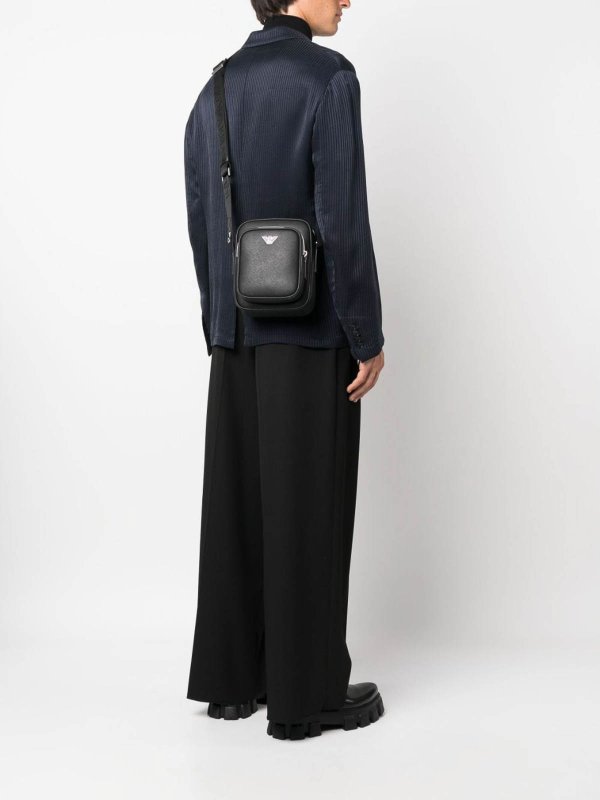 Umhängetasche - Schwarz shop online: EMPORIO ARMANI