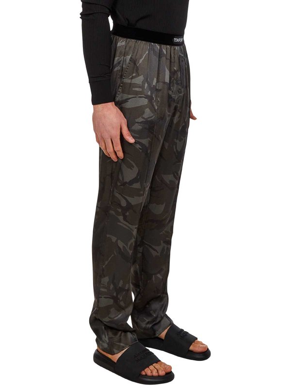 Tom Ford  Fashion, Fashion pants, Camo fashion