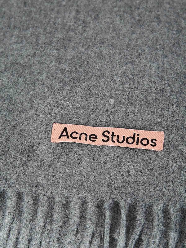 Acne Studios: Bufandas y pañuelos online - Bufanda - Gris