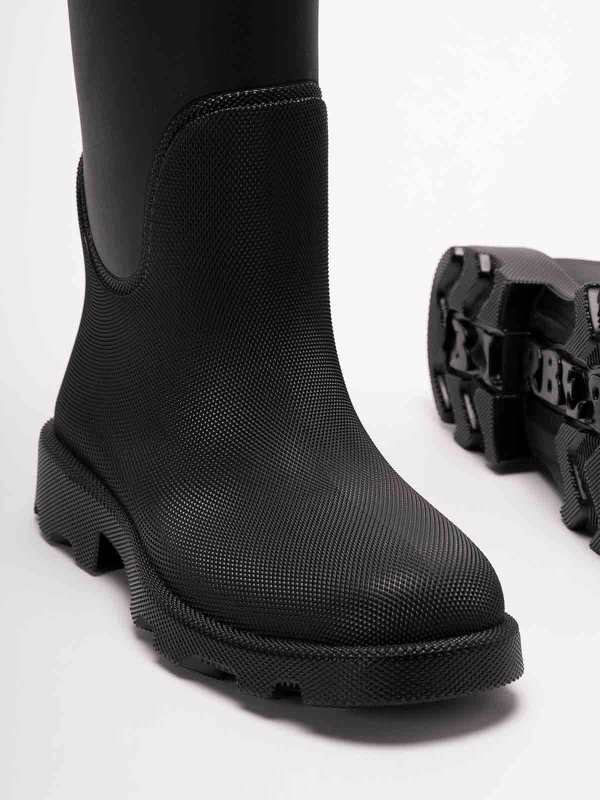 BURBERRY buy online ブーツ - 黒