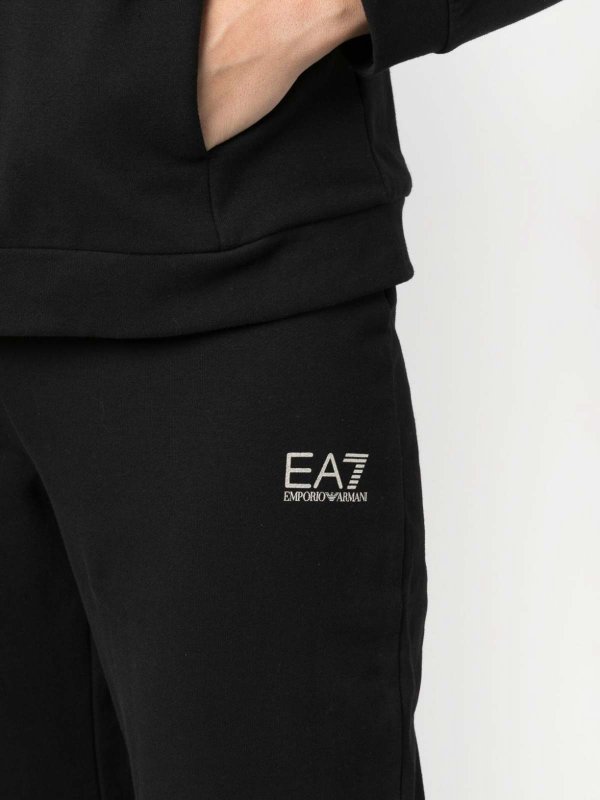EA7 Emporio Armani: スウェットパンツ online - トラックスーツ ボトムス - 黒
